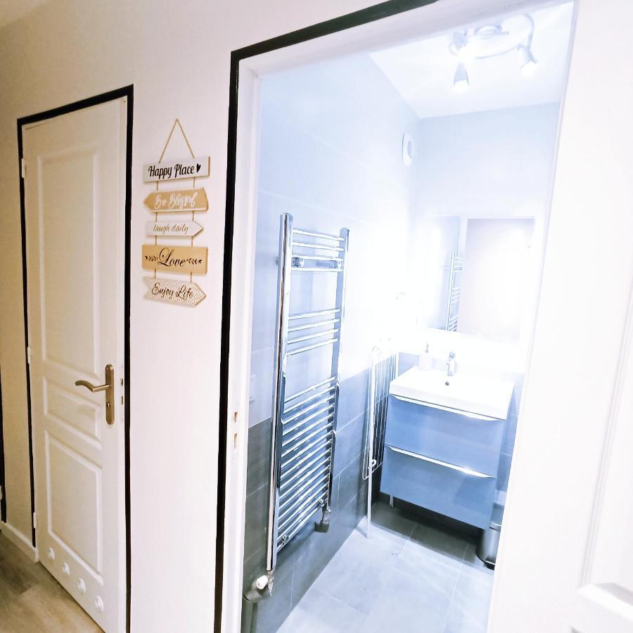 Detente & Jardin By Beds4Wanderlust - Charmant T2 Avec Jardin - Gare Plaisir-Grignon, Versailles 20Km Exterior foto